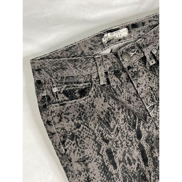 Free People High Rise Stretch Skinny Jeans Snake Print Size 26 Gray Black - Picture 3 of 7